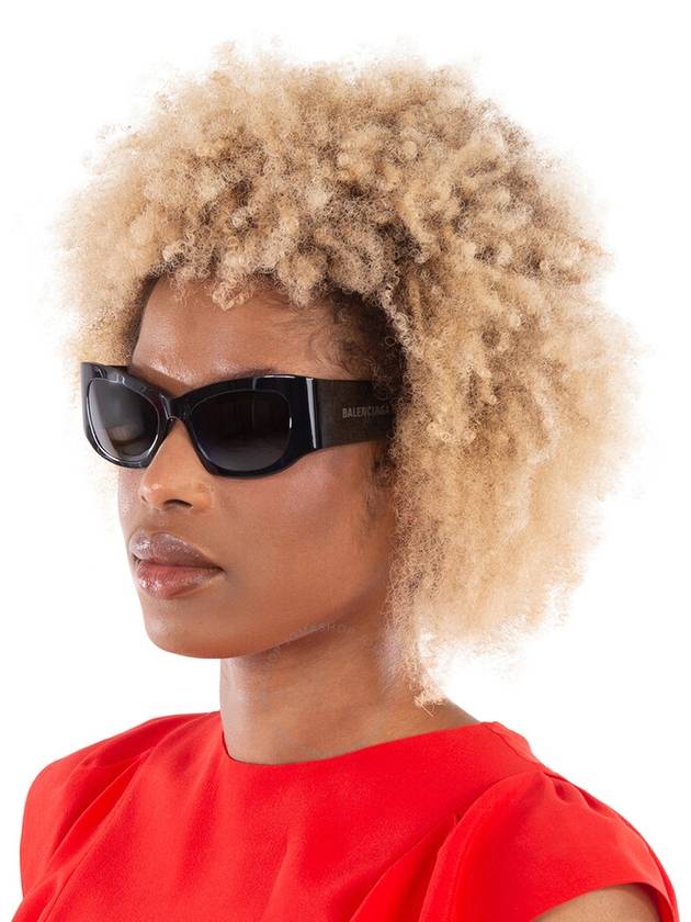 Balenciaga Eyewear Cat Eye Frame Sunglasses AA649051OM