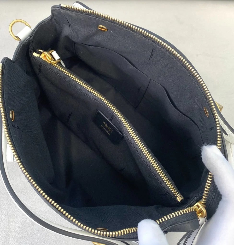 Fendi Leather Shoulder Bag White