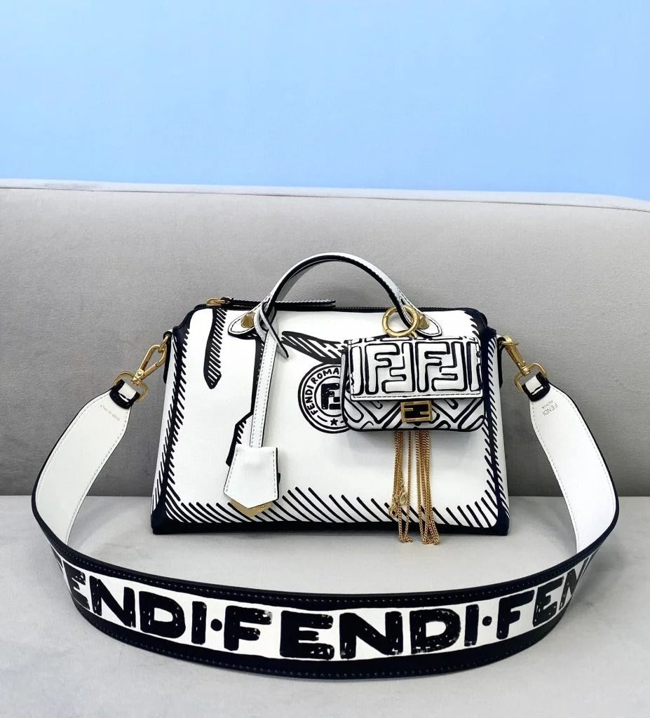 Fendi Leather Shoulder Bag White