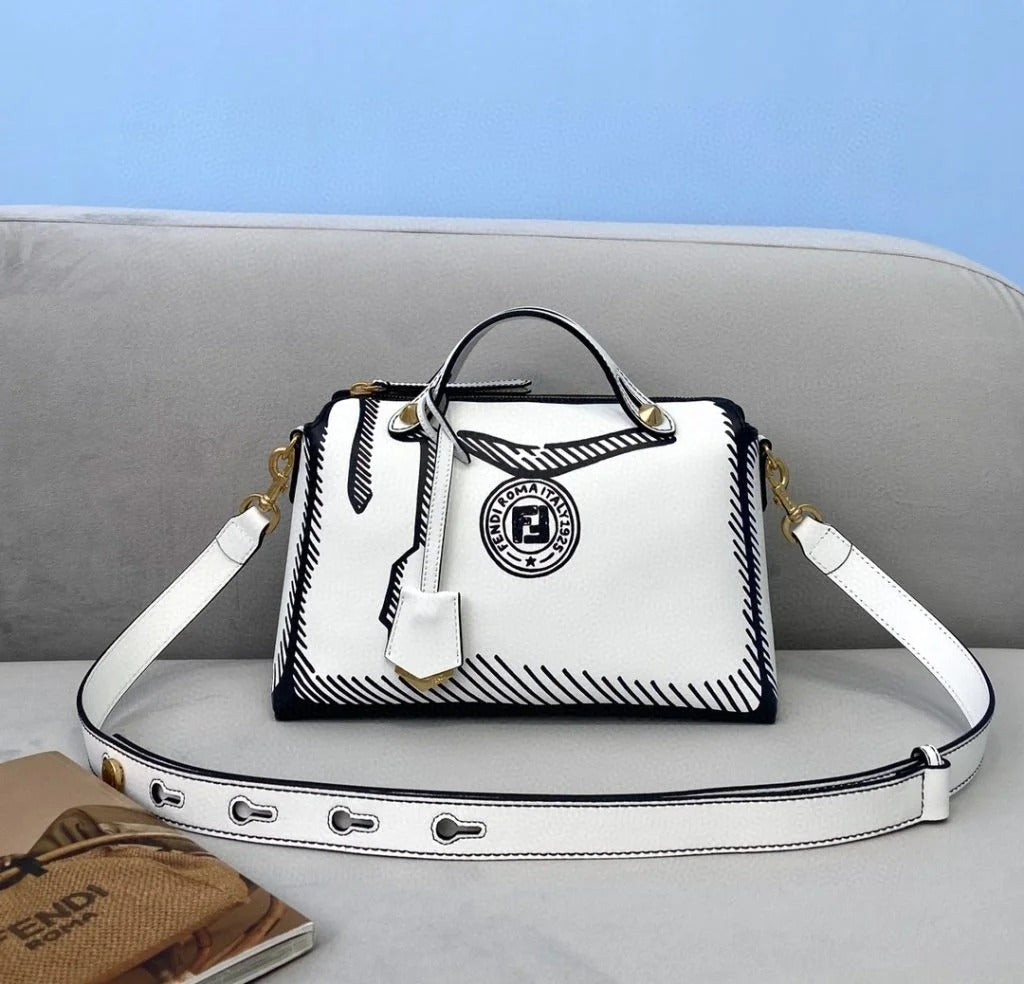 Fendi Leather Shoulder Bag White