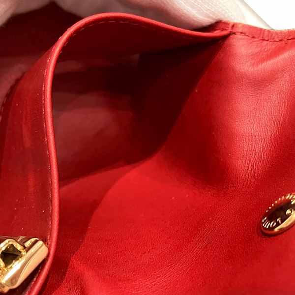 Louis Vuitton Vernis Key Case M91976