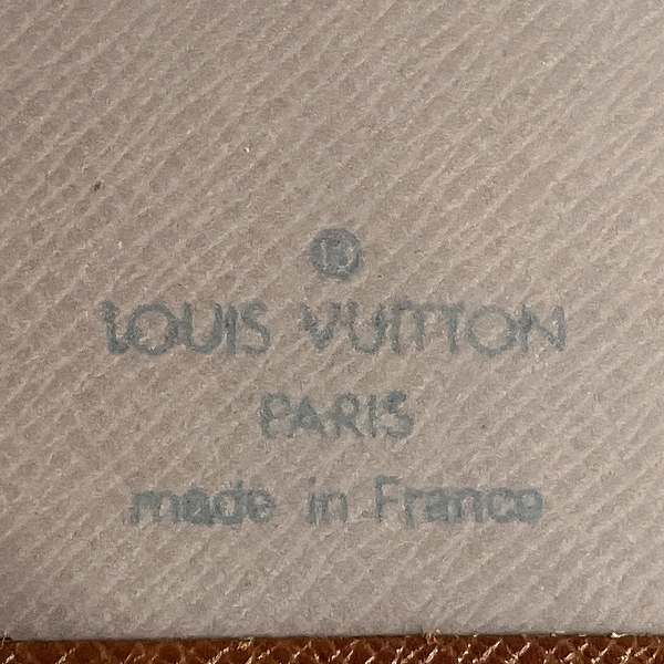 Louis Vuitton Taiga Card Case MB0072A
