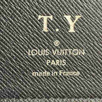Louis Vuitton Taiga Portefeuille Brazza Wallet