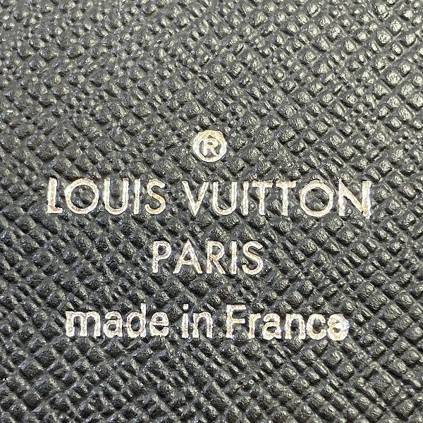 Louis Vuitton Taiga Long Wallet M33402