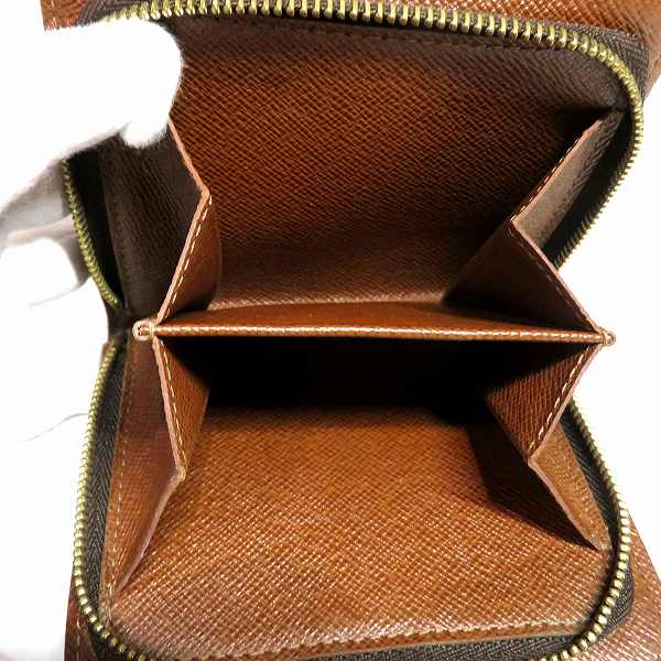 Louis Vuitton Monogram Compact Zip Wallet M61667