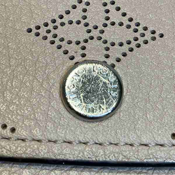 Louis Vuitton Mahina Leather Iris Wallet M60145