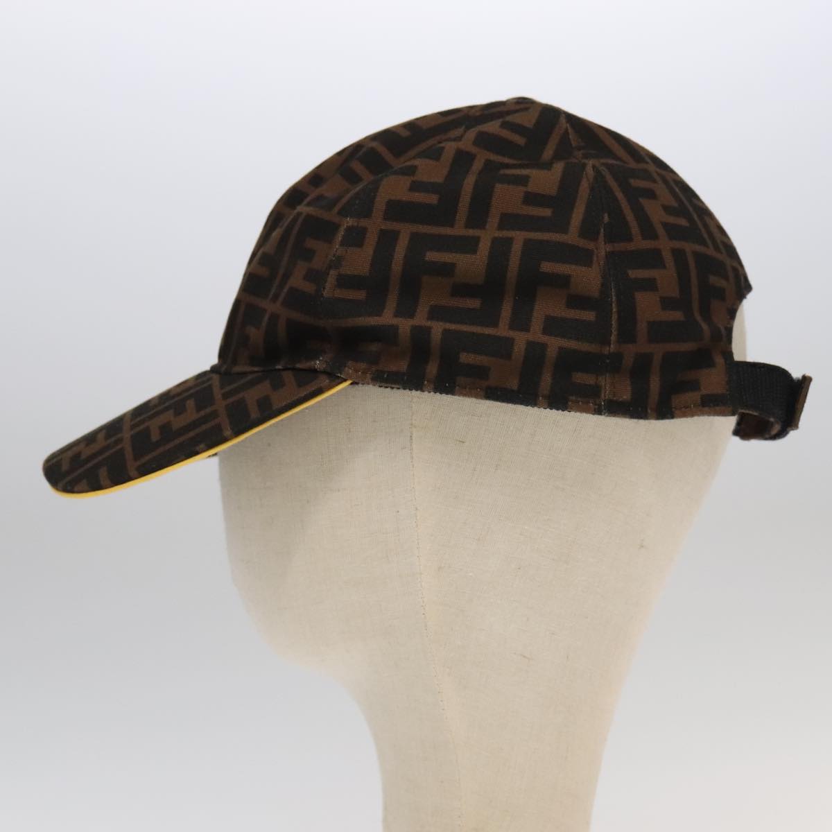 FENDI Zucca Canvas Cap Black Brown101287