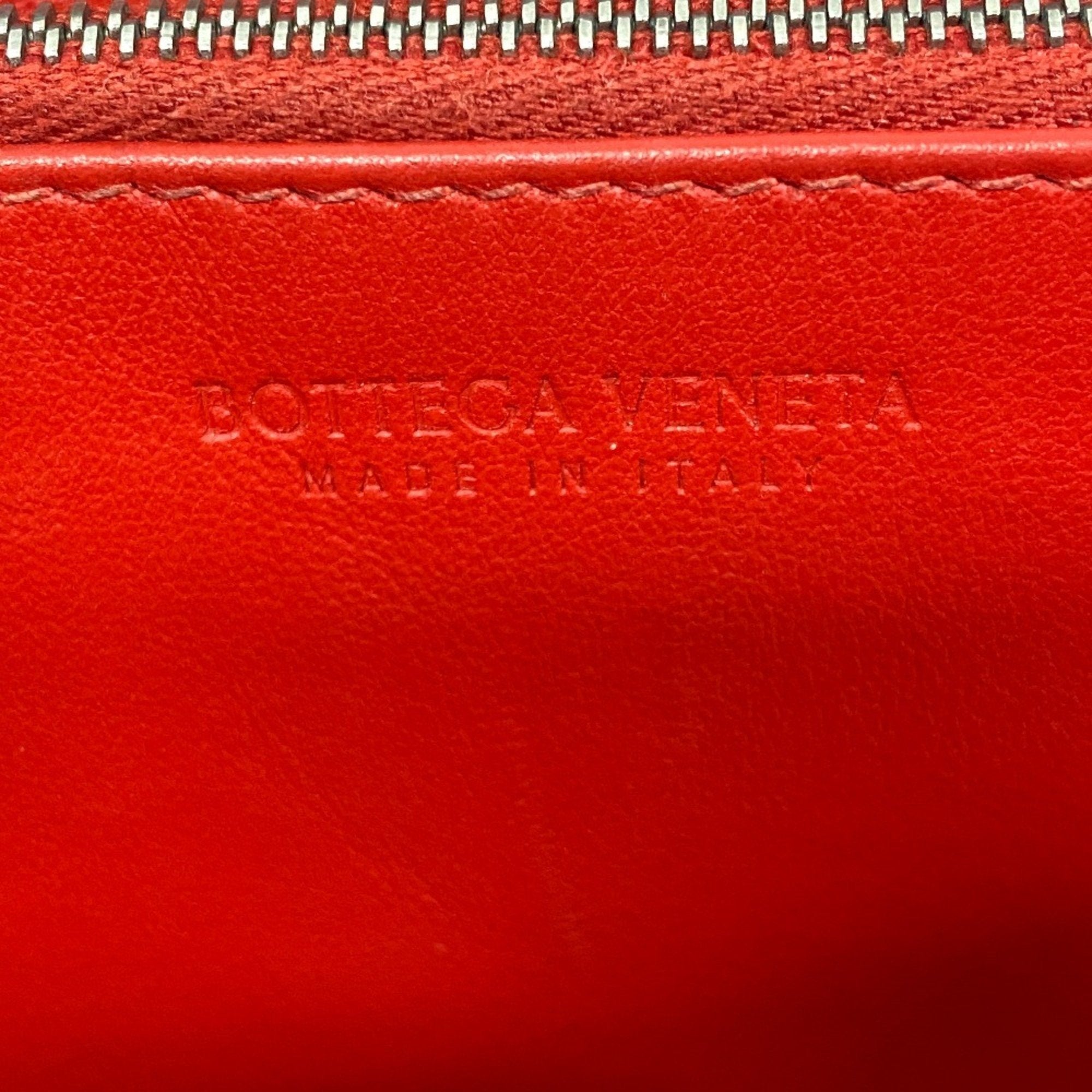 BOTTEGA VENETA Zip around wallet