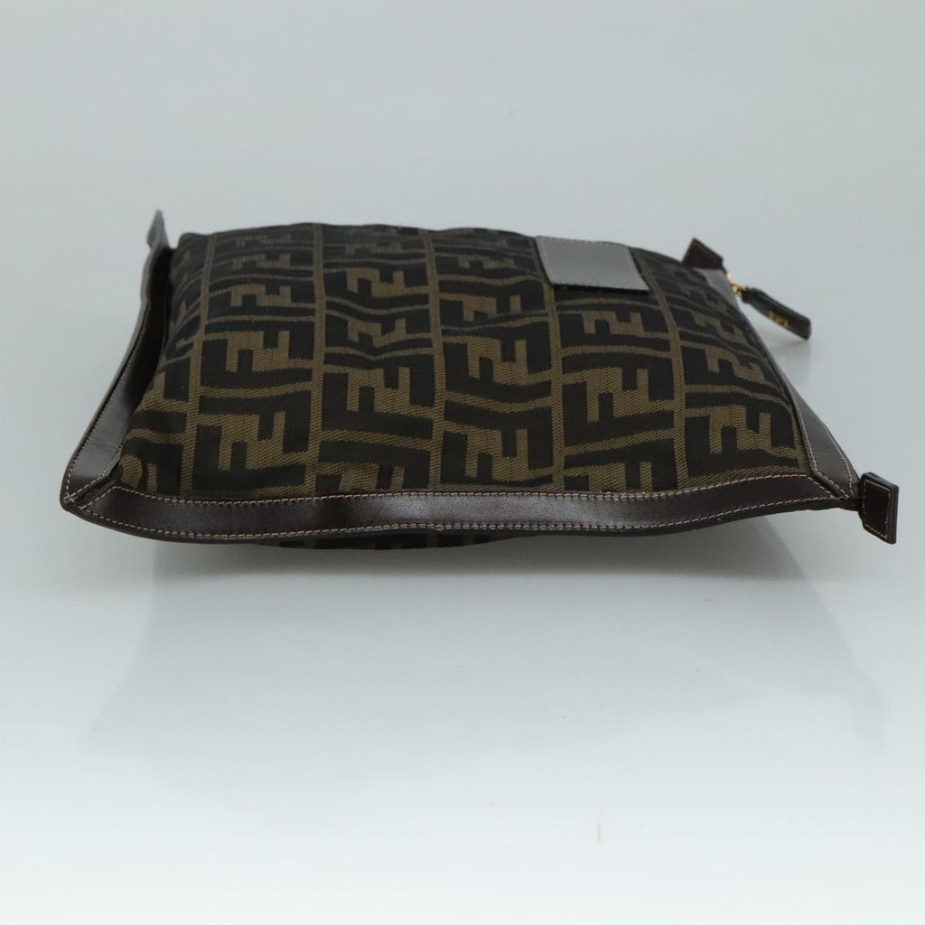 FENDI Zucca Canvas Clutch Bag Brown Black gold108974