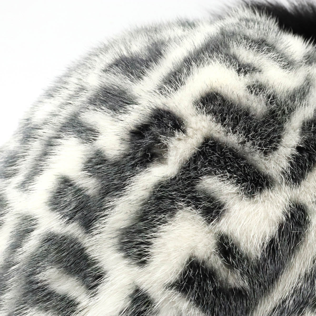 Fendi Mink Fox Fur Hat Black White #S