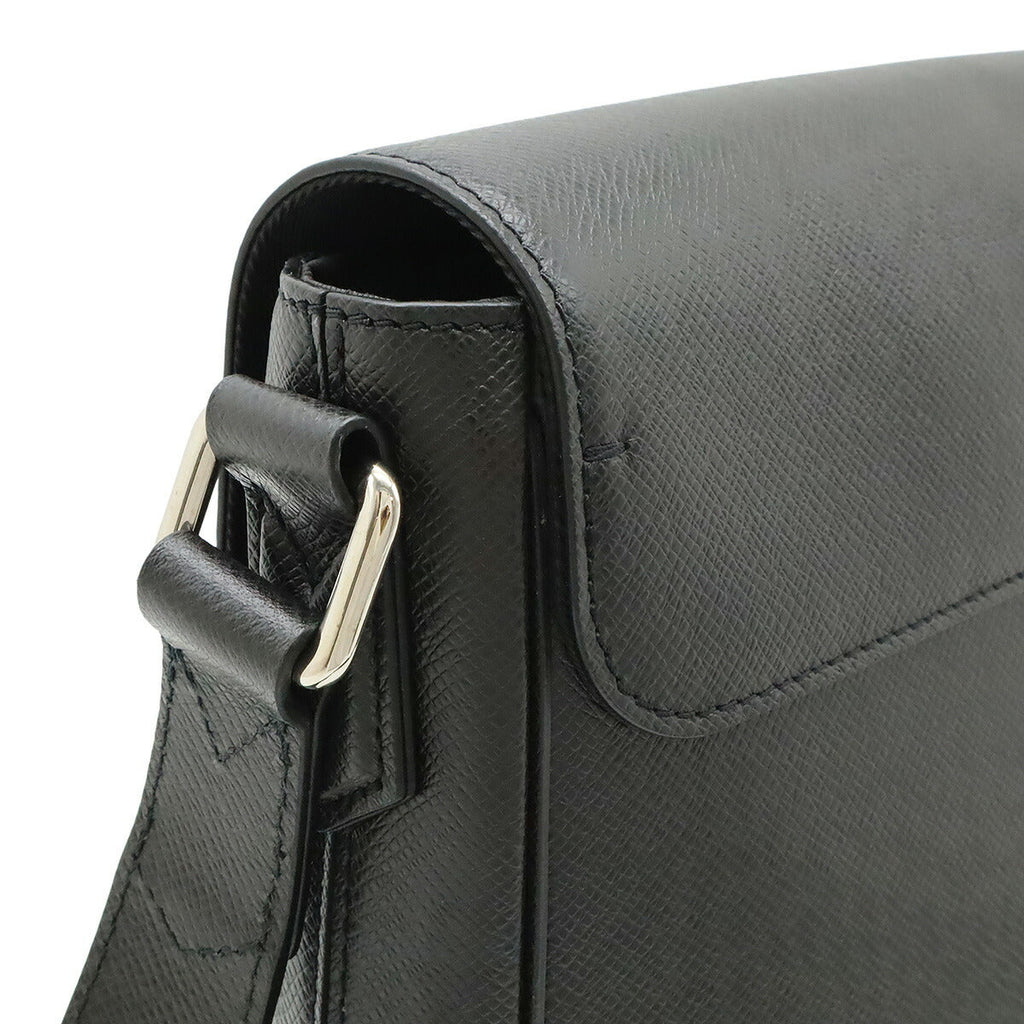 Louis Vuitton Roman PM Taiga Messenger Bag