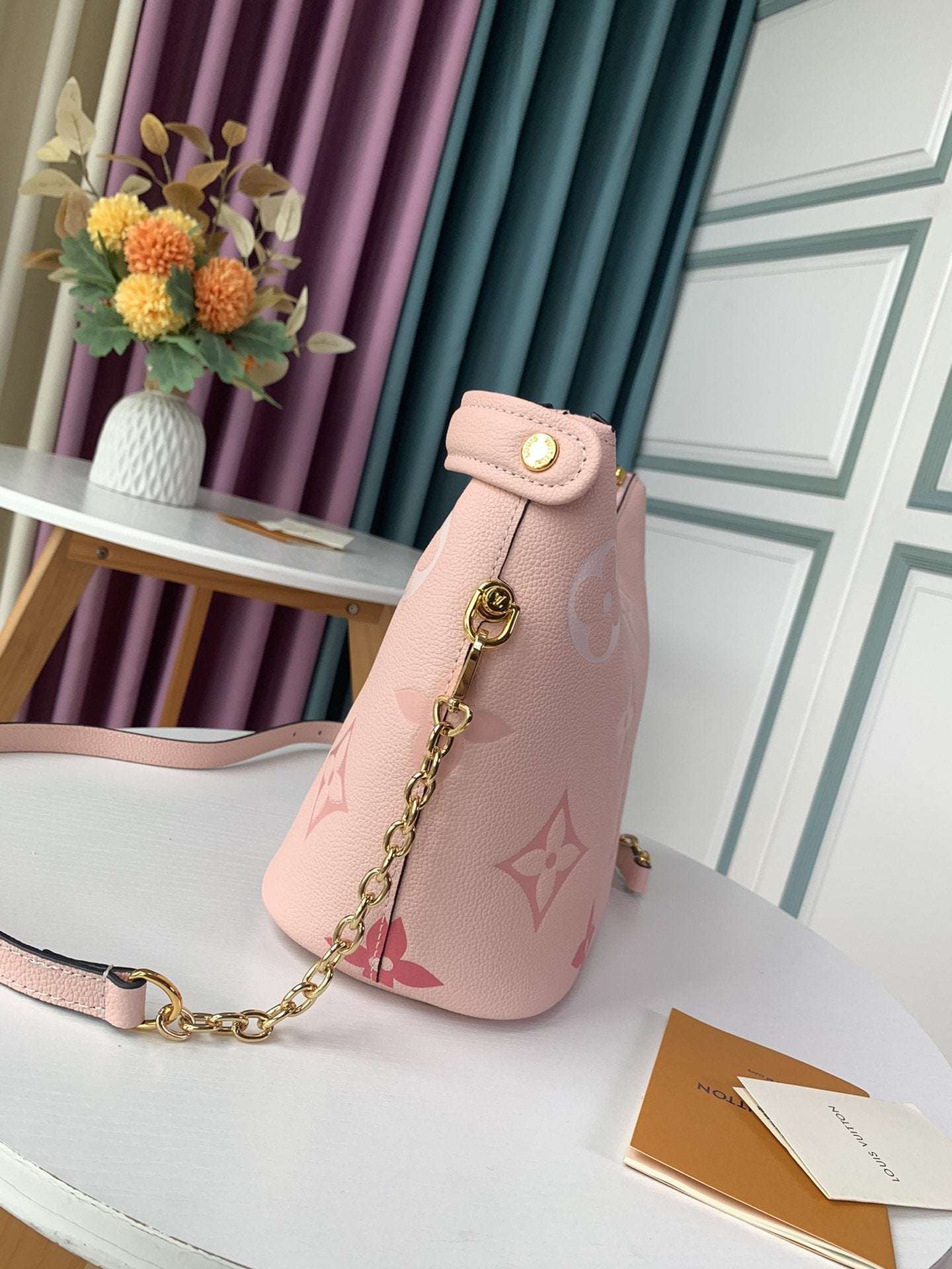 Louis Vuitton MASHMALLOW HOBO BAG BOUTON DE ROSE PINK GRAINED COWHIDE LEATHER