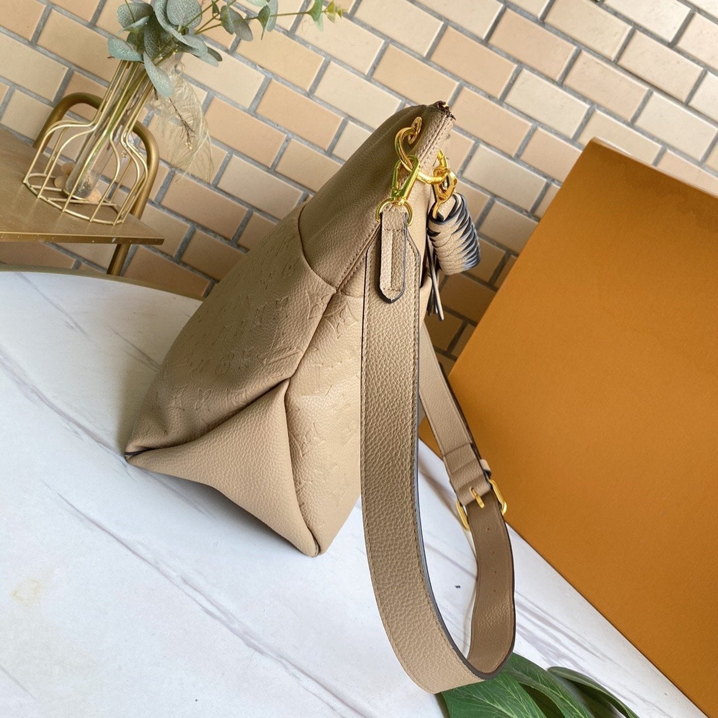 Louis Vuitton MAIDA HOBO 33CM BEIGE MONOGRAM EMBOSSED GRAINED COWHIDE