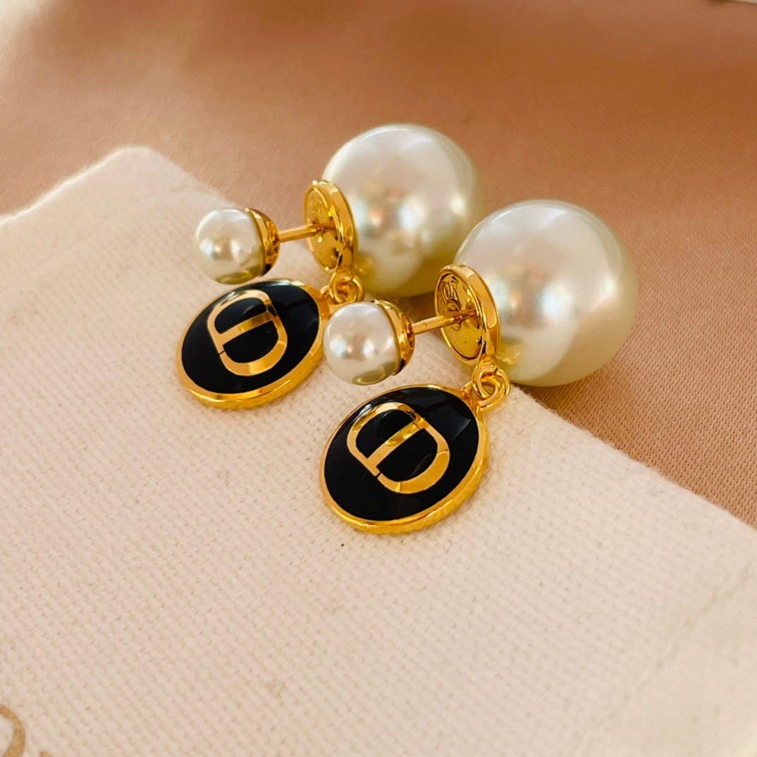 DIOR EARRINGS MOP