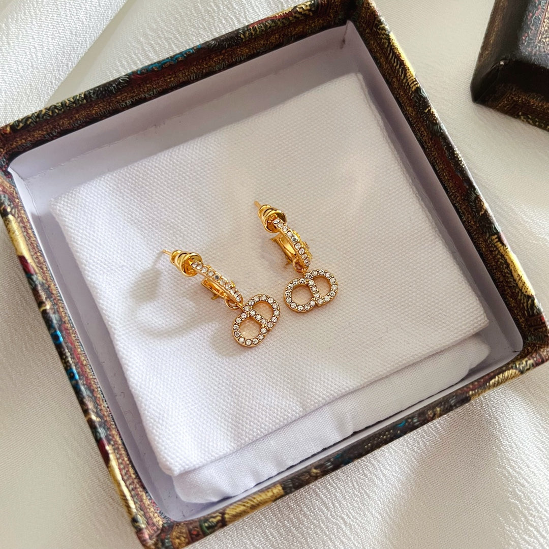 DIOR DROP EARRINGS GOLD