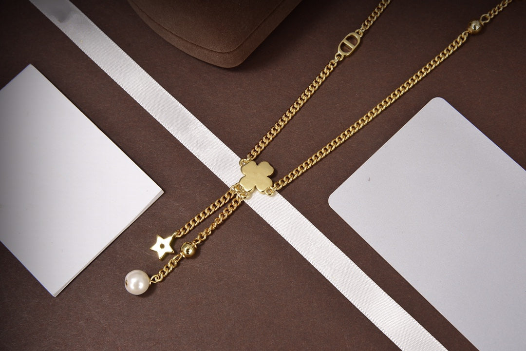 DIOR STAR AND BALL GOLD DIAMOND NECKLACE