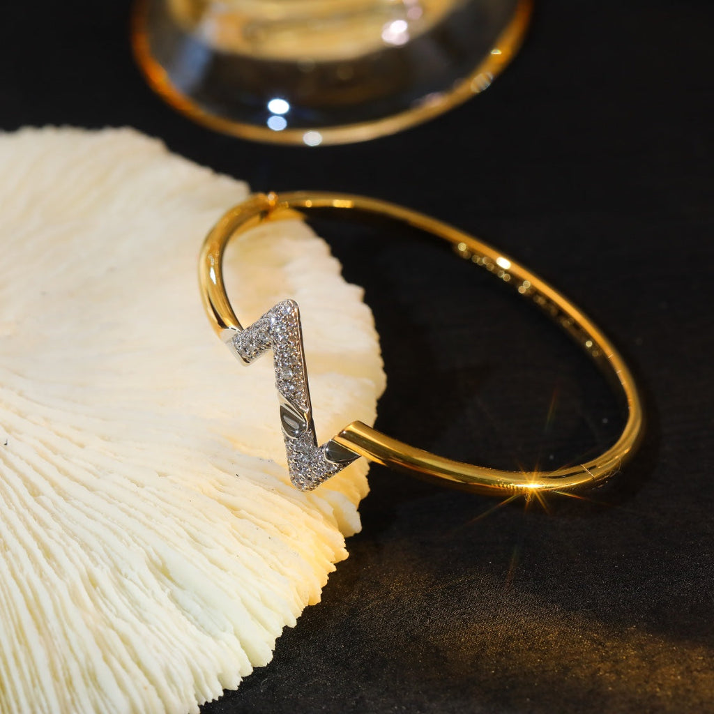 Louis Vuitton VOLTE UPSITE DOWN GOLD DIAMOND BRACELET