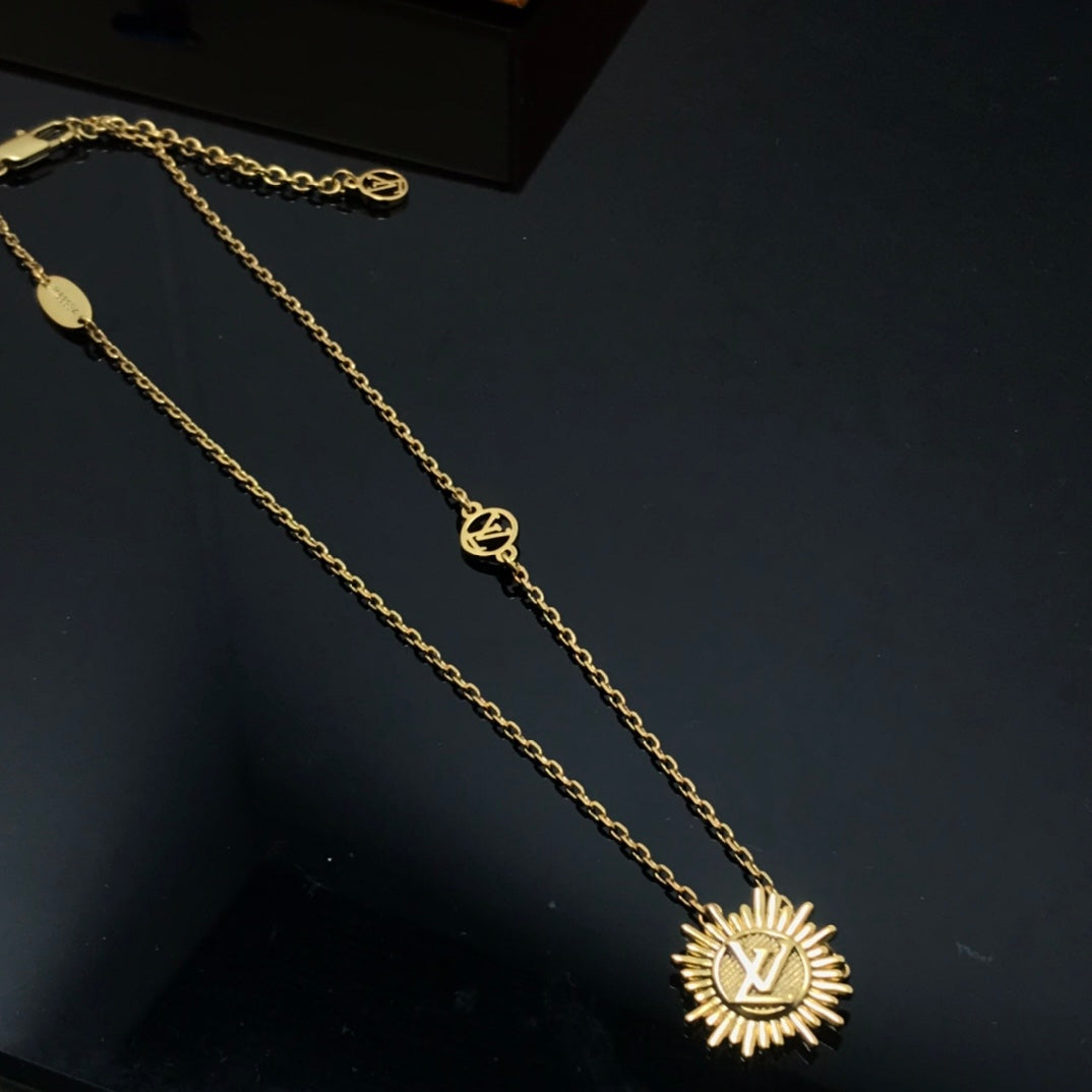 Louis Vuitton SUN PEDANT GOLD NECKLACE