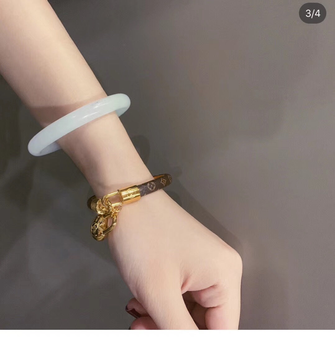 Louis Vuitton CRAZY LOCK LEATHER GOLD BRACELET