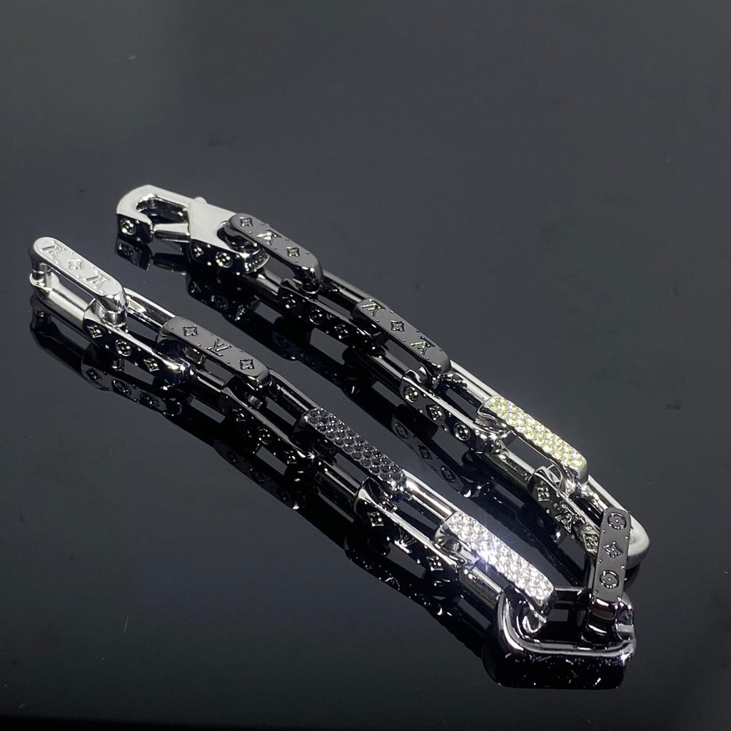 Louis Vuitton MONOGRAM DIAMOND BLACK SILVER BRACELET