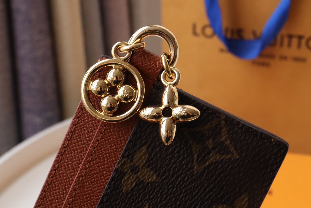 Louis Vuitton CHARM CARD HOLDER BROWN MONOGRAM CANVAS