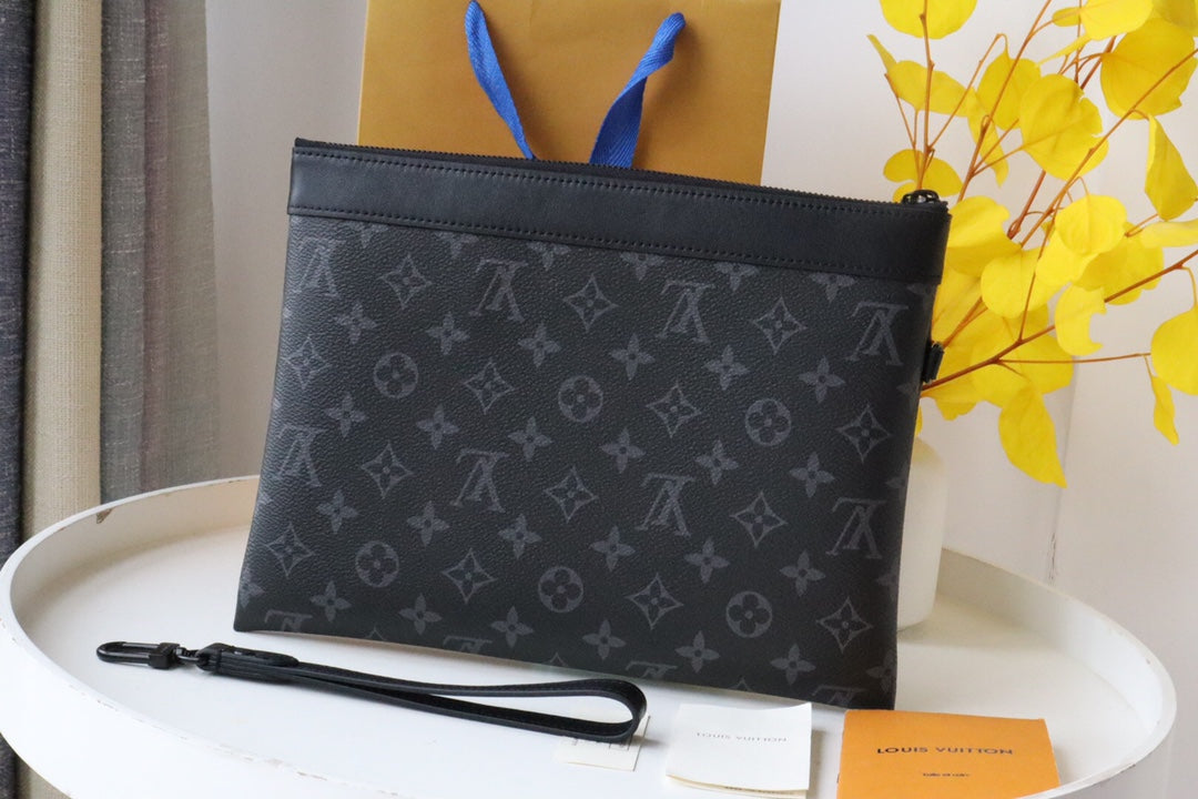 Louis Vuitton POCHETTE TO GO 30 MONOGRAM ECLIPSE
