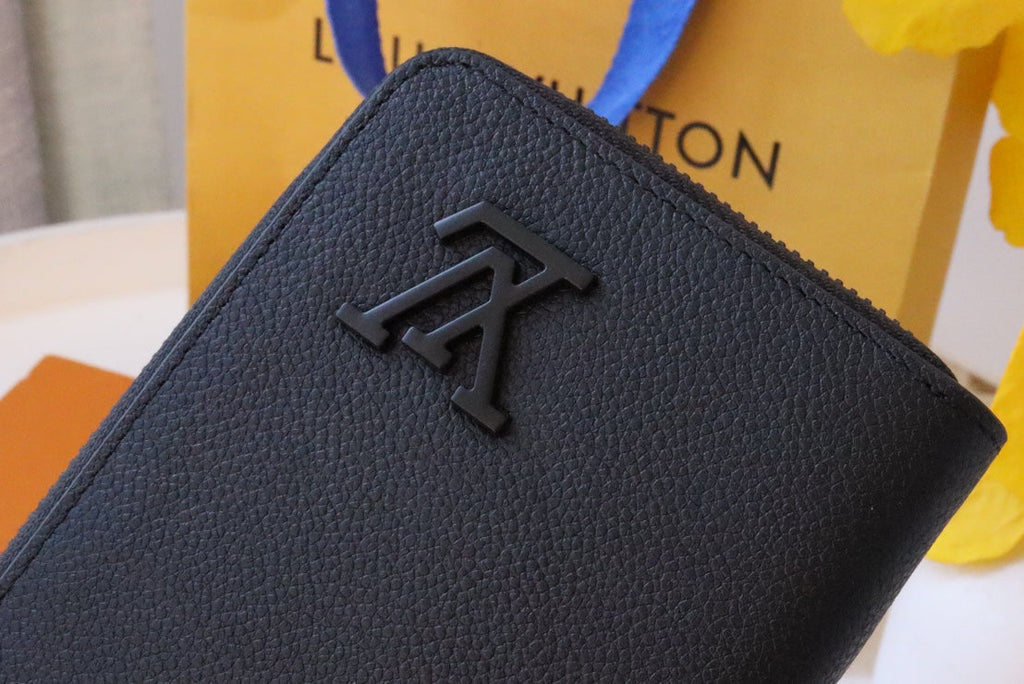 Louis Vuitton ZIPPY WALLET 10 BLACK AEROGRAM CALFSKIN