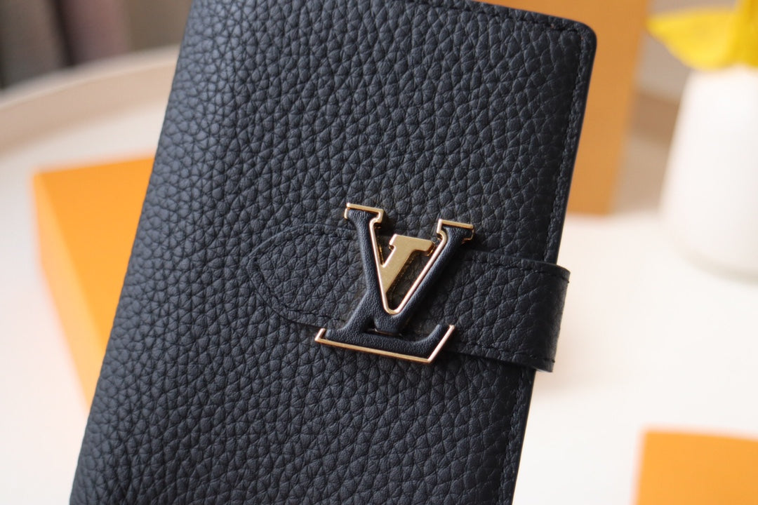 Louis Vuitton VERTICAL COMPACT WALLET BLACK CAPUCINES