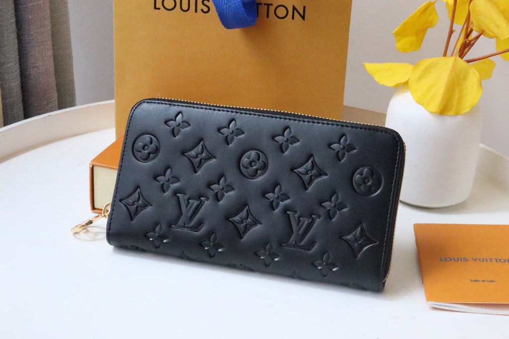 Louis Vuitton ZIPPY WALLET 19 BLACK EMBOSSED LAMBSKIN