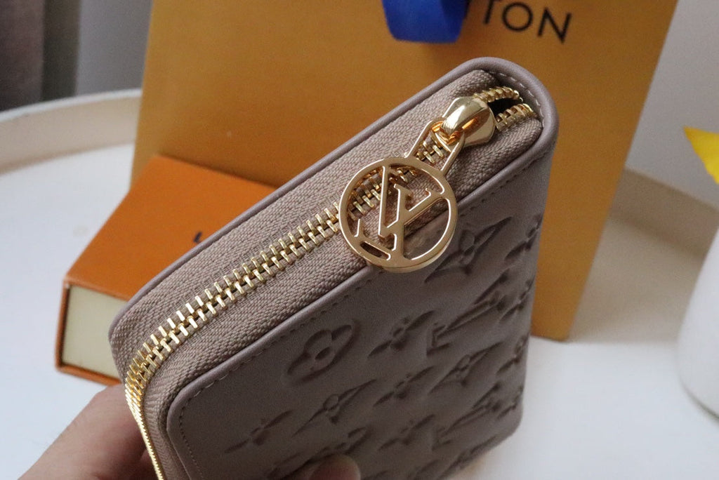 Louis Vuitton ZIPPY WALLET 19 BEIGE EMBOSSED LAMBSKIN