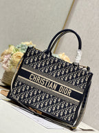 DIOR MEDIUM BOOK TOTE 36 BLUE OBLIQUE EMBROIDERY