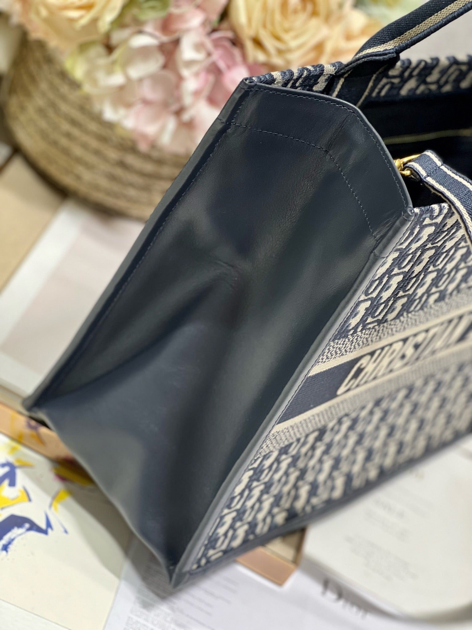 DIOR MEDIUM BOOK TOTE 36 BLUE OBLIQUE EMBROIDERY