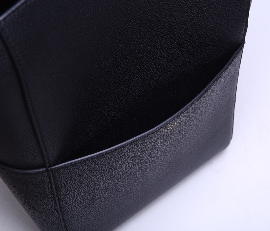Celine SANGLE SEAU BUCKET 33 BAG BLACK CALFSKIN