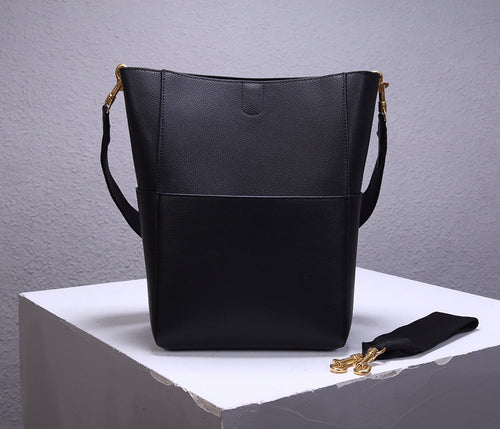 Celine SANGLE SEAU BUCKET 33 BAG BLACK CALFSKIN