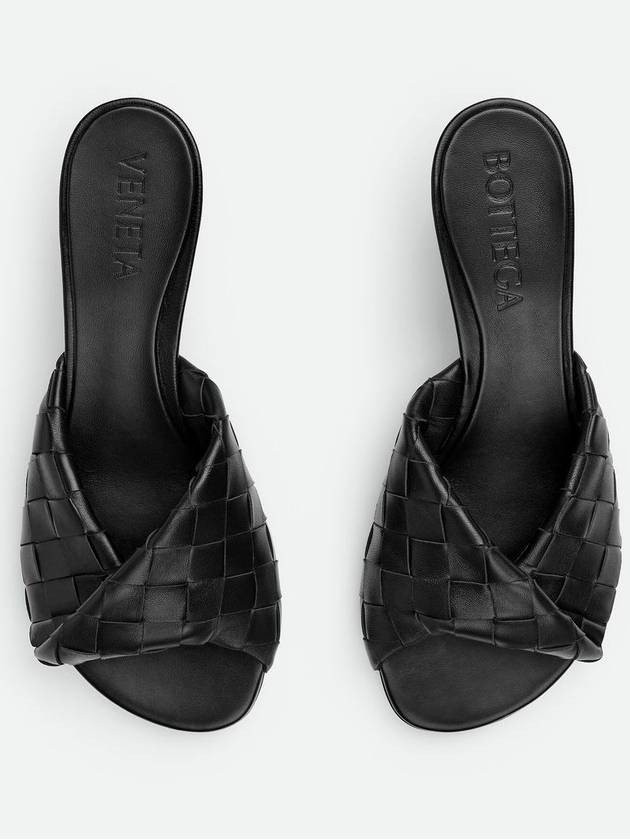 Bottega Veneta 24 F W Bottega Veneta Leather Sandals 796464V2ED01000 B0651175835