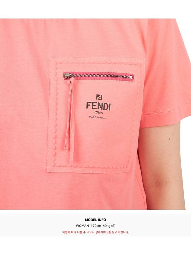 Fendi Logo Zipper Pocket Cropped Short Sleeve T-Shirt Pink