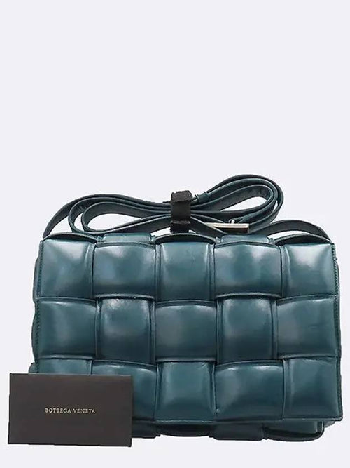 Bottega Veneta 591970 Lambskin padded cassette silver shoulder and cross bag