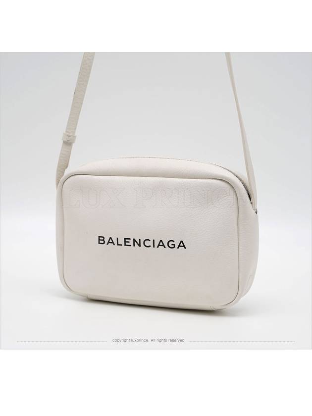Balenciaga Everyday bag small camera 489812 0904sv