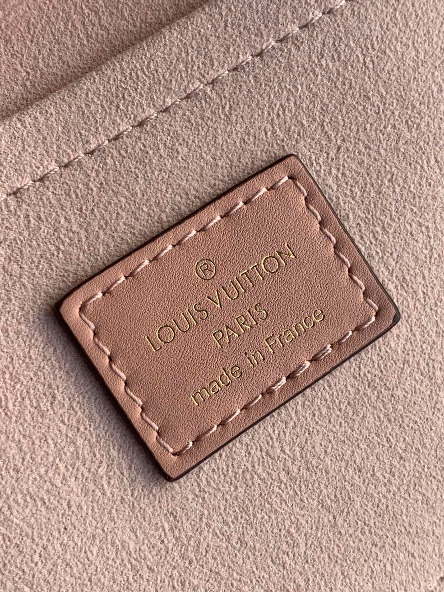 Louis Vuitton LOCKY BB 21 IN BROWN MONOGRAM CANVAS AND PEACH CALFSKIN GOLD BUCKLE