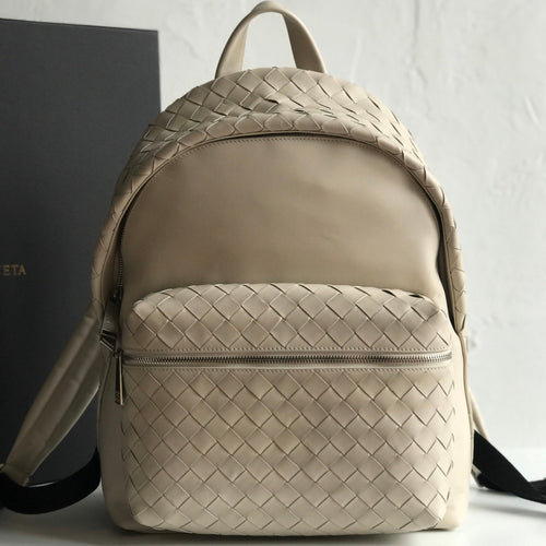 Bottega Veneta SMALL INTRECCIATO 41 BACKPACK IN BEIGE CALFSKIN