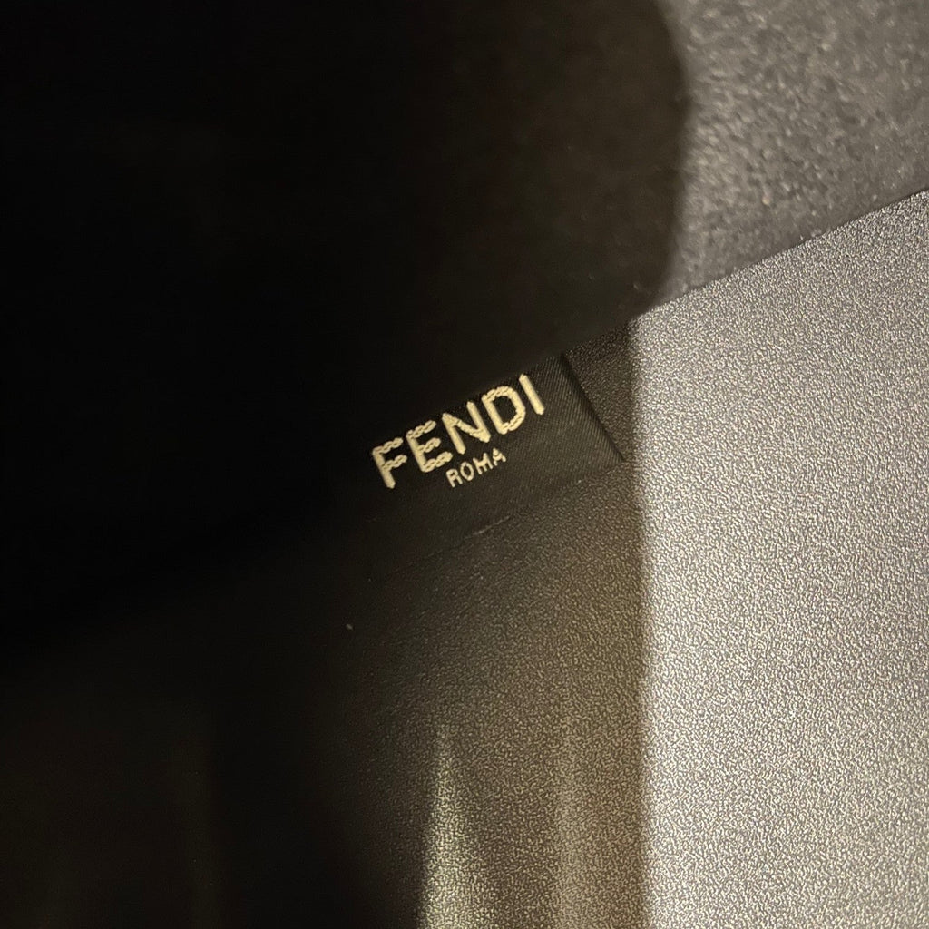 FENDI SHINE 40 TOTE BAG IN BLACK EMBOSSED CALFSKIN