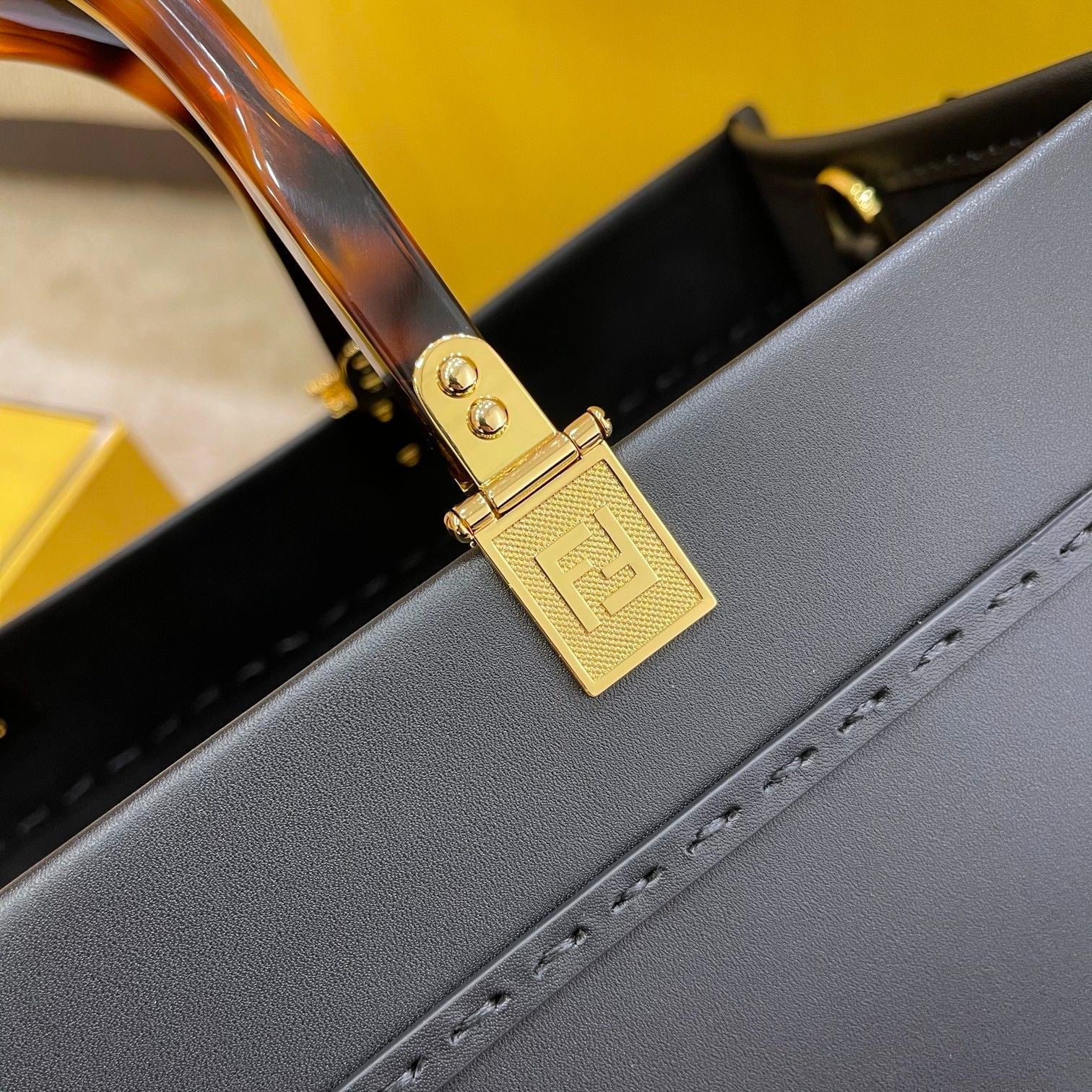 FENDI SHINE LARGE 35 TOTE IN BLACK CALFSKIN