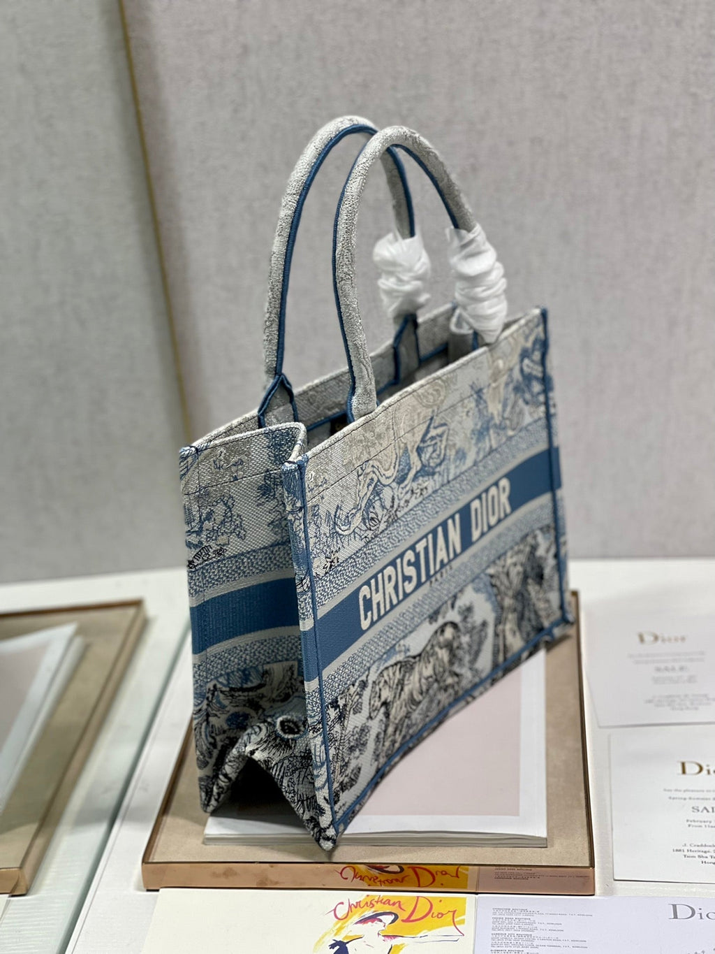 DIOR Medium Book Tote 36cm Gradient Blue Tiger