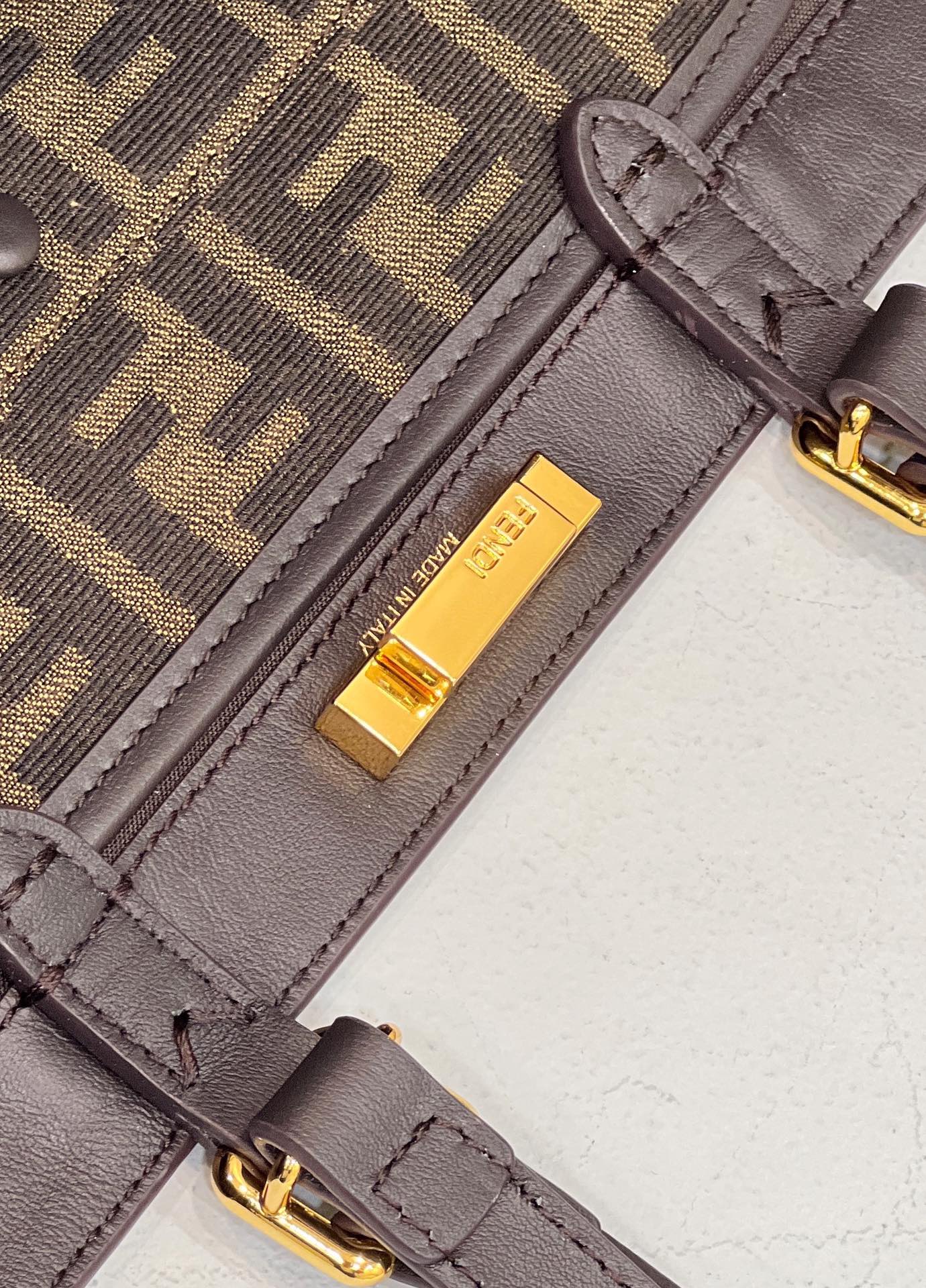 FENDI FENDI TOTE 41 BAG IN BROWN MIX BLACK MONOGRAM CANVAS GOLD HARDWARE
