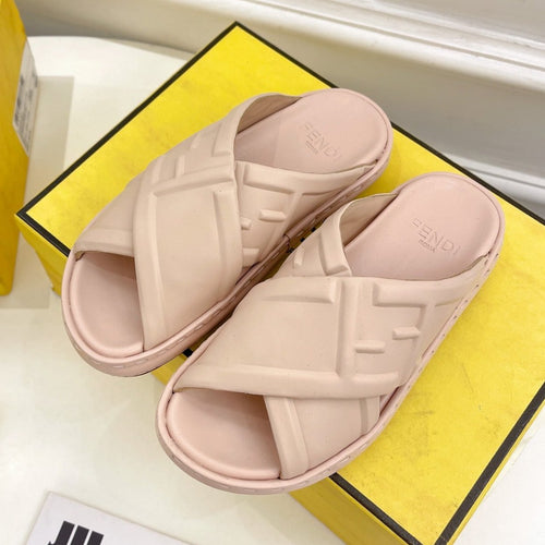 FENDI FENDI CROSSOVER SLIPPER IN PALE PINK CALFSKIN