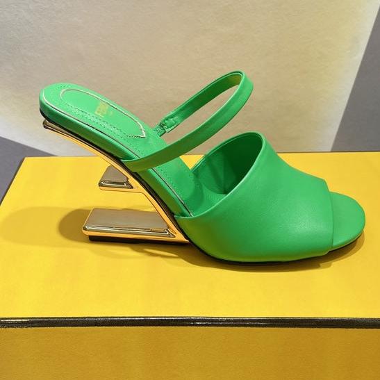 FENDI FENDI FIRST 95 MM HIGH-HEELED SANDAL IN EMERAKD GREEN LAMBSKIN GOLD HARDWARE