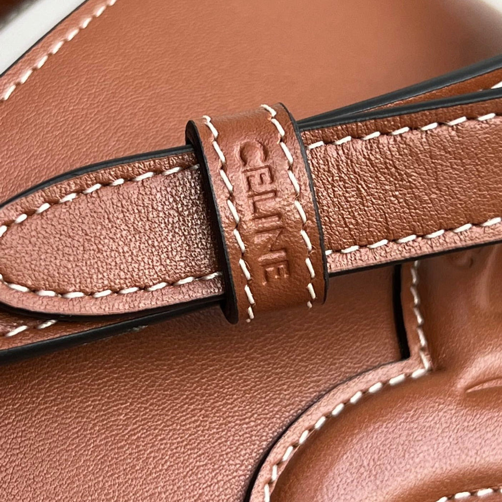 Celine BUCKET CUIR TRIOMPHE 24 GINGGERBREAD BROWN CALFSKIN