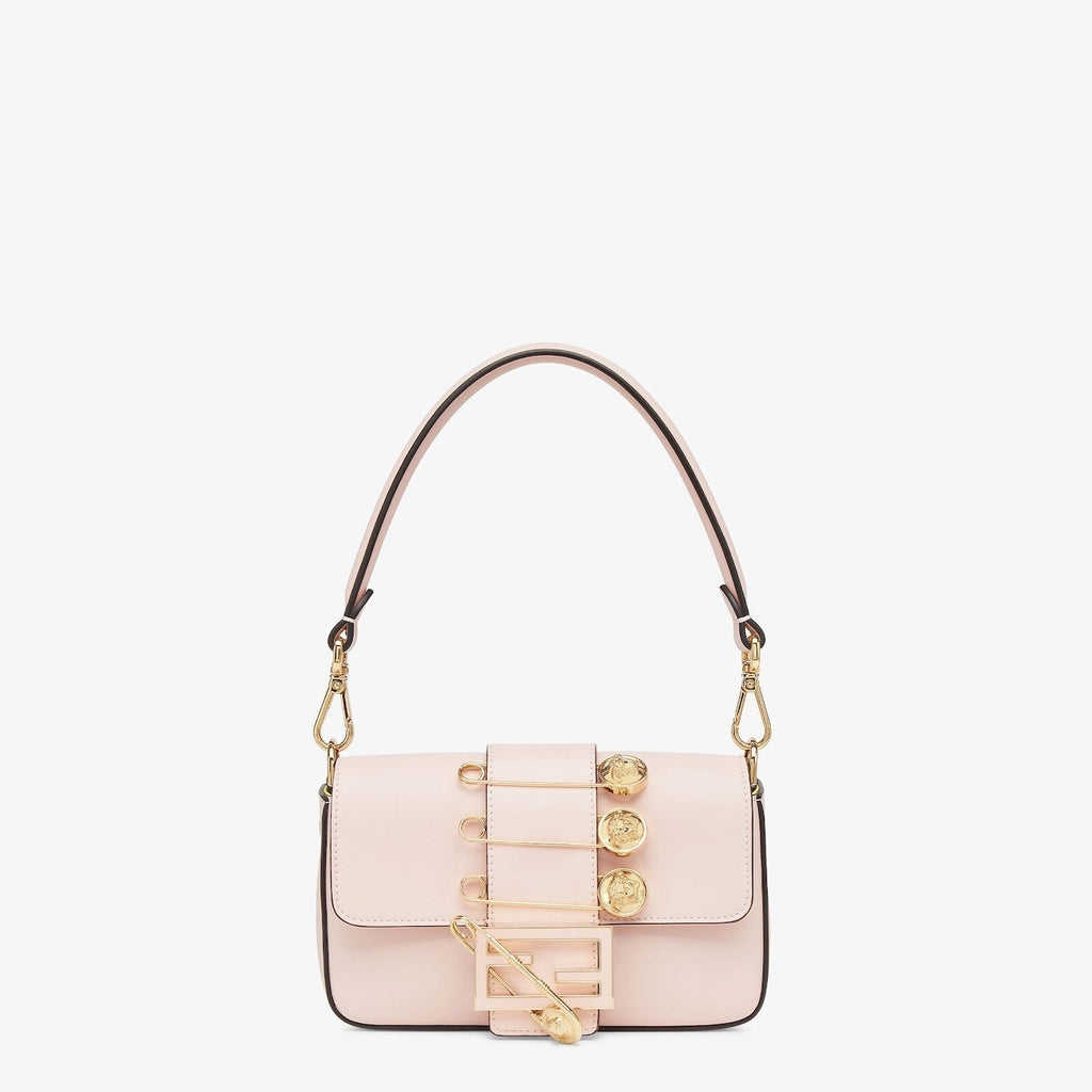FENDI FENDI FENDACE BROOCH MINI 20 BAGUETTE BAG IN LIGHT PINK CALFSKIN