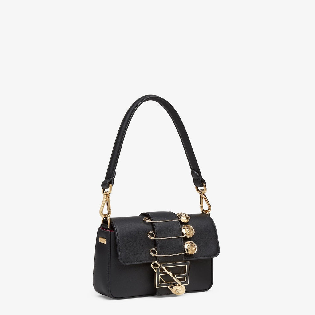 FENDI FENDI FENDACE BROOCH MINI 20 BAGUETTE BAG IN BLACK CALFSKIN