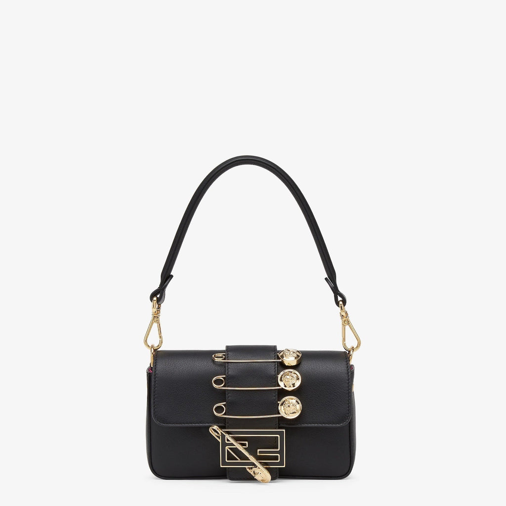 FENDI FENDI FENDACE BROOCH MINI 20 BAGUETTE BAG IN BLACK CALFSKIN